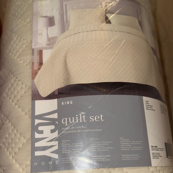 Cream Quilted Bedding Set for a Cozy Bedroom - Picture 2 of 6